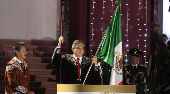 Da Américo Villarreal Grito de Independencia junto a miles de familias tamaulipecas