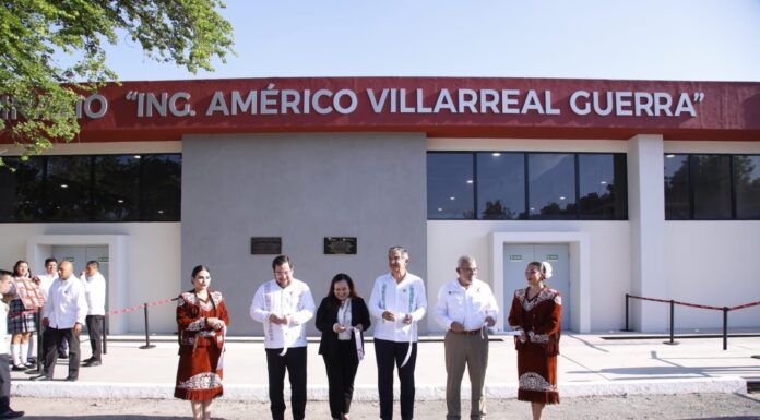 Inaugura Américo Villarreal gimnasio en Escuela Normal de Educadoras, legado de su padre