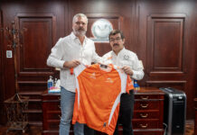 Armando Arce asume presidencia del Club Correcaminos