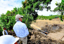 Director General de Pemex supervisa avances en la recuperación de hidrocarburo en río Pantepec, Veracruz