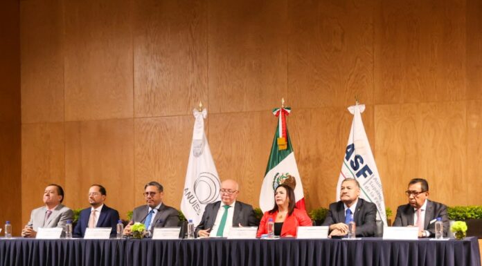 Fortalece la UAT manejo eficiente y transparente de los recursos