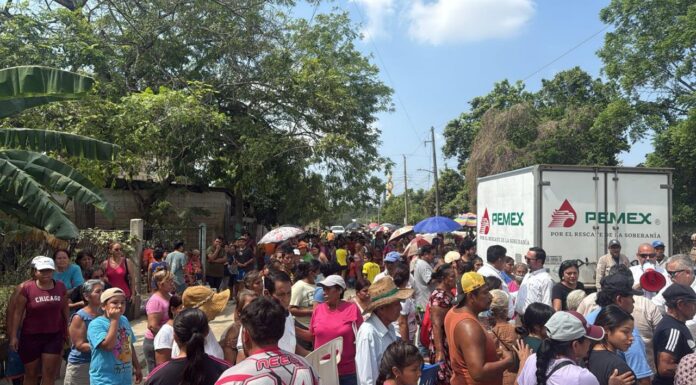 Entrega Pemex 30 toneladas de víveres en las comunidades del municipio Álamo Temapache, Veracruz