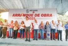 Dio Carlos Peña Ortiz banderazo a rehabilitación de la plaza en la Benito Juárez