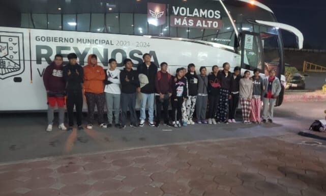 Participará equipo de Handball en Torneo Xantolo con el apoyo de Carlos Peña Ortiz