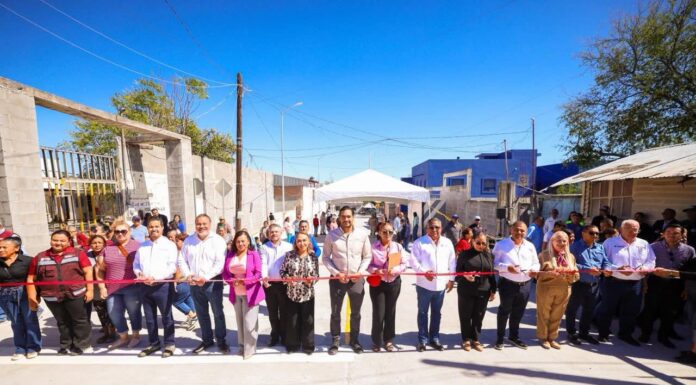 Inauguró Carlos Peña Ortiz otra pavimentación hidráulica
