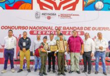 Presidió Alcalde Carlos Peña Ortiz el Concurso Nacional de Bandas de Guerra 2025
