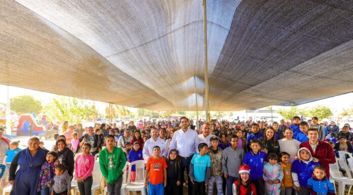 Disfrutaron familias de Reynosa Díaz, Posada Bienestar con Carlos Peña Ortiz