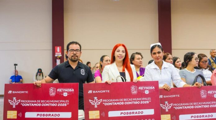 Apoya Gobierno de Carlos Peña Ortiz generaciones de profesionistas más preparados
