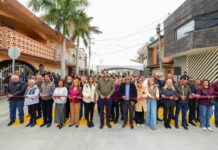 Inauguró Carlos Peña Ortiz nueva pavimentación con vecinos de Lomas del Villar