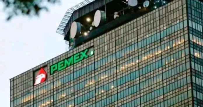 Alerta Pemex sobre fraudes y venta de plazas