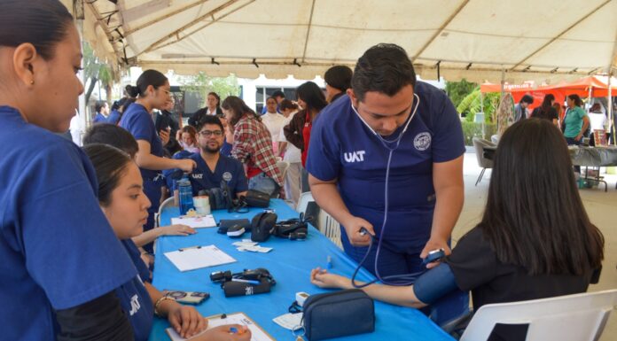 Colabora la UAT con el Sector Salud en jornadas de vacunación