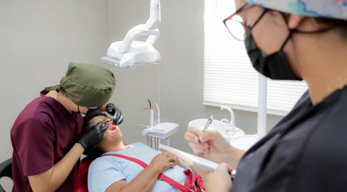 UAT y Gobierno de Tampico logran más de mil sonrisas con jornadas dentales gratuitas