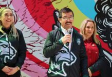 Fomenta el rector Dámaso Anaya talento e innovación en la FADU