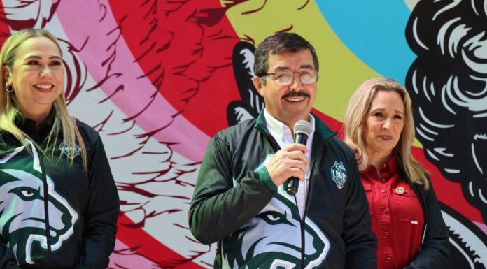 Fomenta el rector Dámaso Anaya talento e innovación en la FADU
