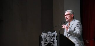 Juan Carlos Zertuche alza la voz por empleados de maquiladoras