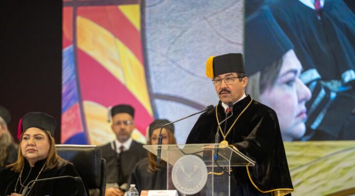 Reconoce la UAT a universitarios por su excelencia y humanismo