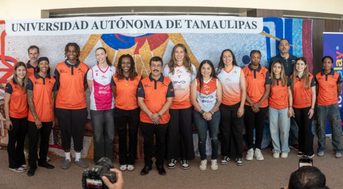 Preside Dámaso Anaya la presentación del CorreBasket Femenil