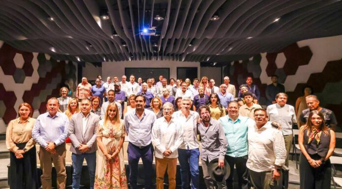 Presentó el Alcalde Carlos Peña Ortiz el documental Emilio Portes Gil entre Calles y Obregón»