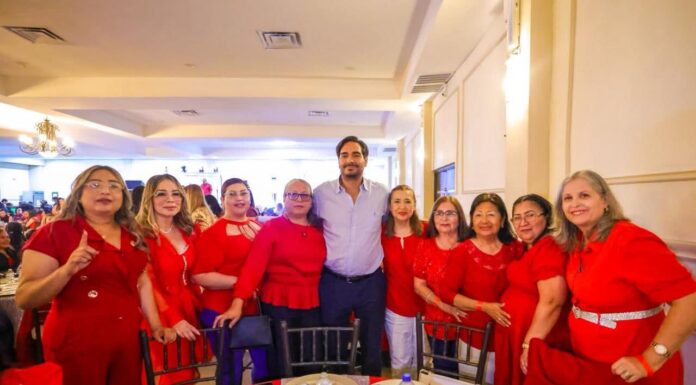 Reconoció Carlos Peña Ortiz esfuerzo y dedicación de las trabajadoras del sector salud