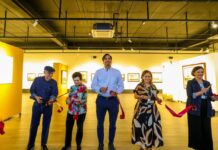 Cortó Alcalde Carlos Peña Ortiz el listón inaugural de la obra pictórica de Mángeles Barocio