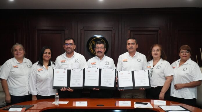 La UAT y el SUTUAT firman convenio de revisión salarial 2026