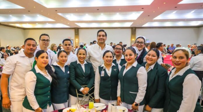 Reconoció el Alcalde Carlos Peña Ortiz labor y sacrificio del personal de enfermería en Reynosa