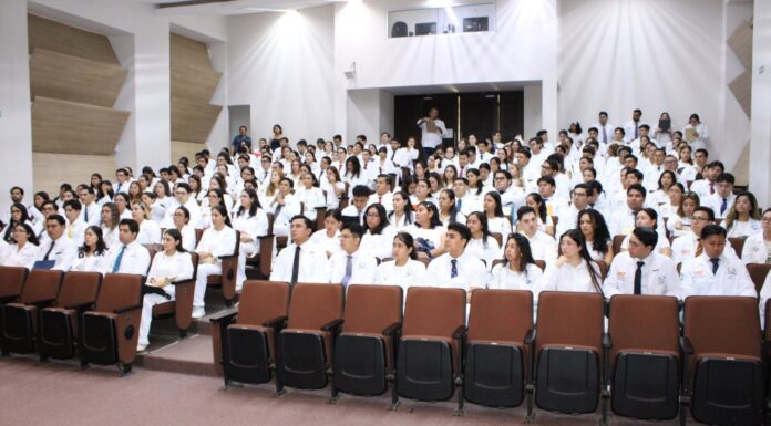 Egresados de Medicina de la UAT obtienen 276 plazas para internado médico