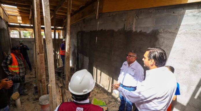Supervisan construcción de módulos sanitarios en el COBAT 7 de la colonia Revolución Obrera