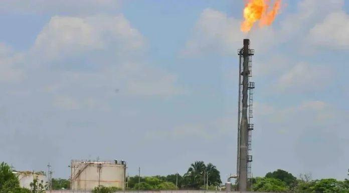 Atiende Pemex reportes de percepción de olores en Jalapa; se descartan pérdidas de contención y se opera con normalidad