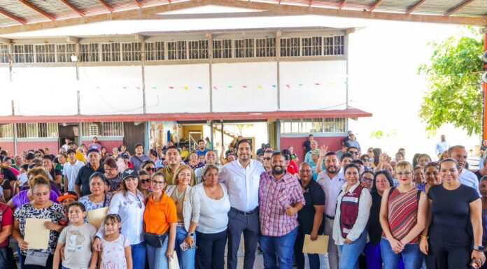 Recibieron familias de La Cañada a Carlos Peña Ortiz y el programa Subsidio del Agua