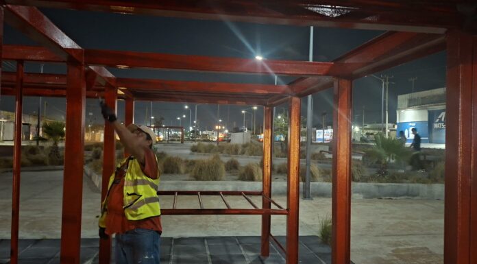 Cumple Servicios Públicos con mantenimiento a Parque Lineal en jornada nocturna