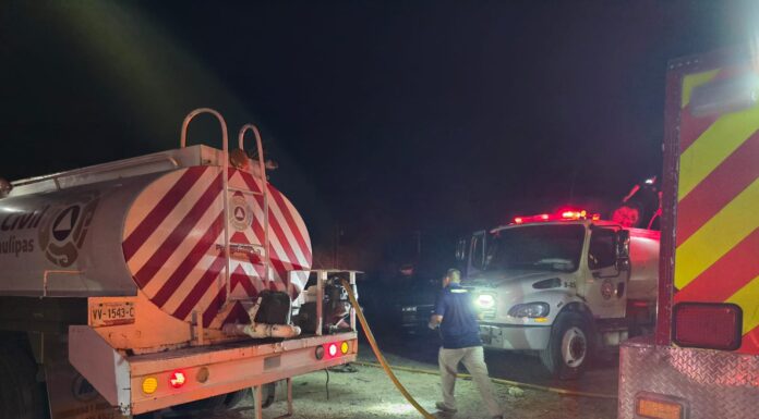 Atendieron Bomberos de Reynosa incendio en yonke