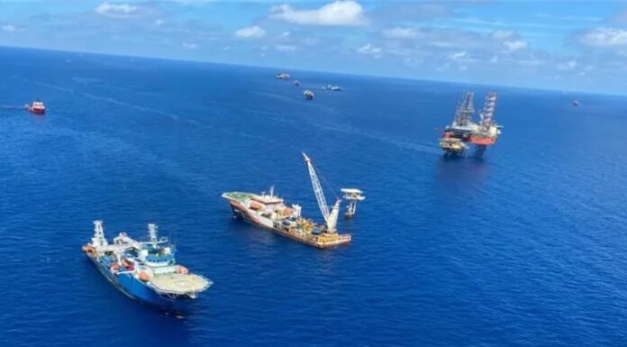 Pemex realiza acciones oportunas para atender la presencia de aceite crudo en el mar