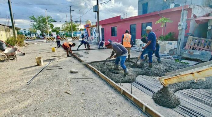 Continúa pavimentación en la Voluntad y Trabajo y devuelve confianza a las familias