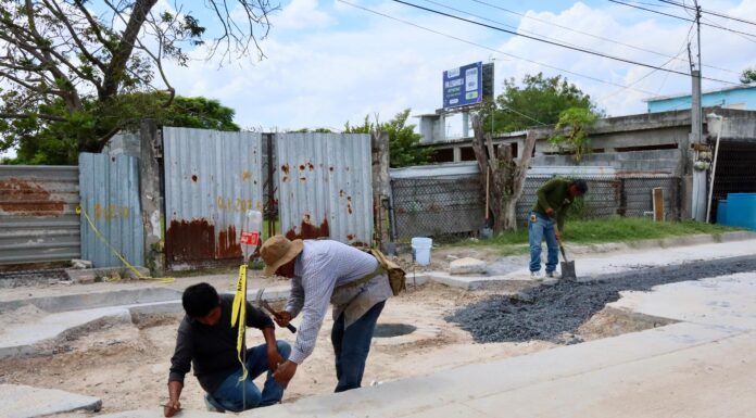 Supervisa el Arqui Eduardo López Arias obras de drenaje en el Fraccionamiento Reynosa