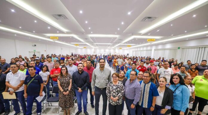 Entregó Carlos Peña Ortiz apoyos directos a trabajadores de maquiladoras con Subsidio del Agua