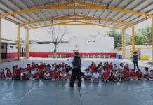 Acercó Gobierno de Carlos Peña Ortiz teatro guiñol a más de 70 alumnos