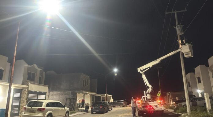 Instaló Servicios Públicos de Reynosa luminarias en colonia Privadas de la Hacienda
