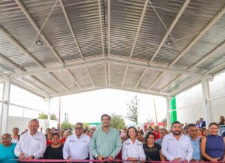 Entregó Carlos Peña Ortiz nueva techumbre a estudiantes y maestros del IRCA Jarachina